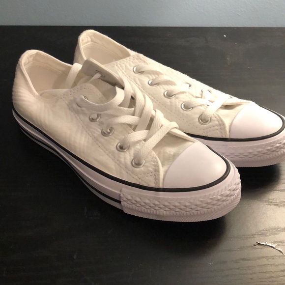 Converse | Shoes | White Textured 